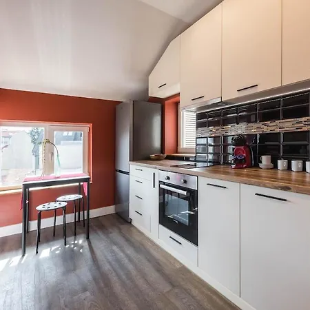Artistic Penthouse In Center Sevastopol Daire