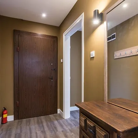 Artistic Penthouse In Center Sevastopol Apartament *