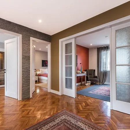 Artistic Penthouse In Center Sevastopol * Warna