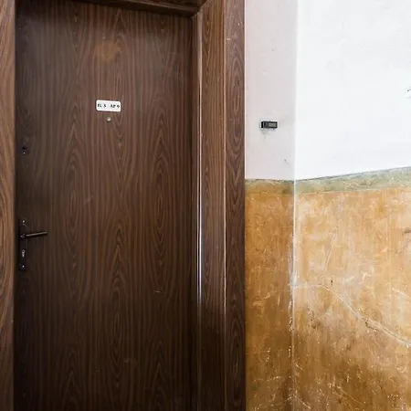 Artistic Penthouse In Center Sevastopol Warna