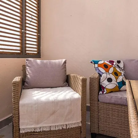 Artistic Penthouse In Center Sevastopol Daire